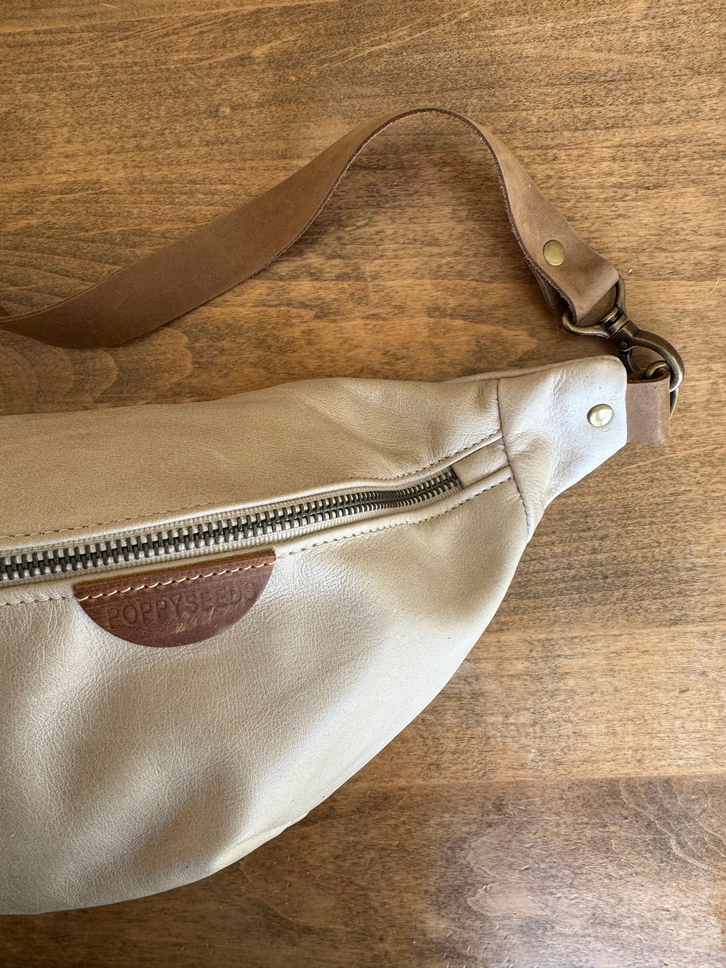 Poppyseeds Large Leather Bum Bag